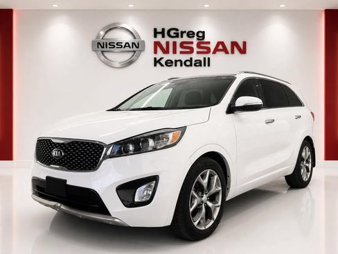 Used 2017 Kia Sorento SX AWD/4WD image 3