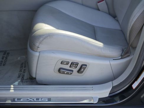 Used 2007 Lexus LS 460 RWD image 20