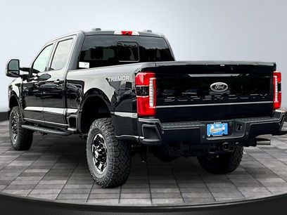 New 2026 Ford F250 Lariat w/ Tremor Off-Road Package