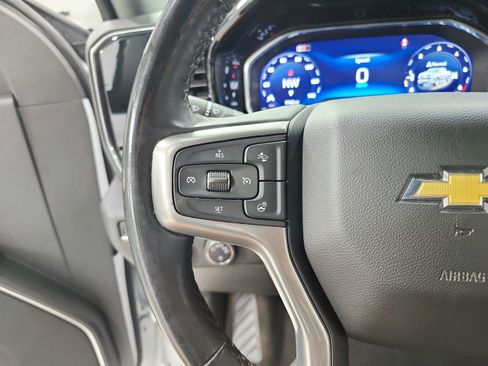 Used 2025 Chevrolet Silverado 1500 LT AWD/4WD image 24