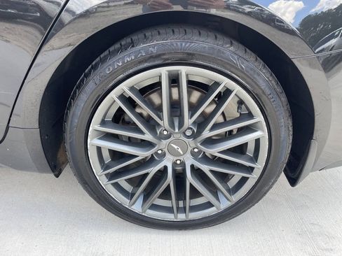 Used 2019 Genesis G70 2.0T Advanced RWD image 34