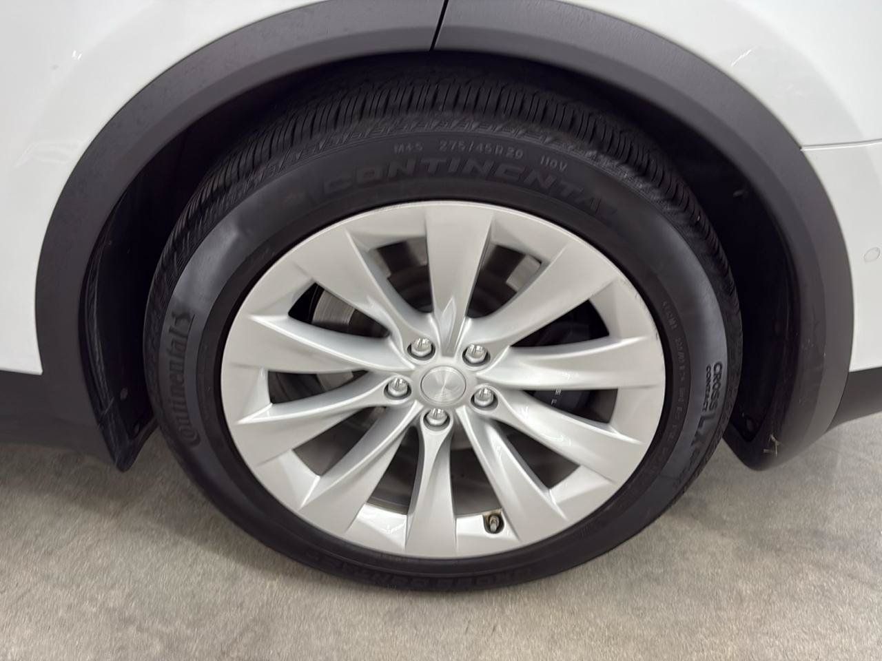 Used 2018 Tesla Model X 75D AWD/4WD image 28