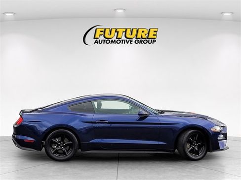 Used 2019 Ford Mustang Coupe image 6