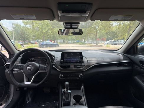 Used 2026 Nissan Altima 2.5 SV FWD image 30