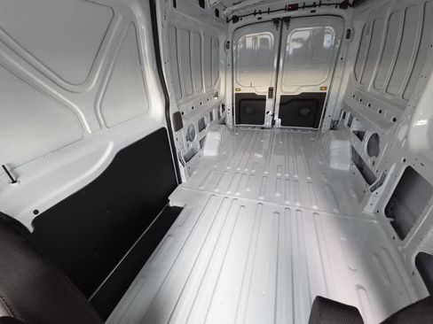 New 2026 Ford Transit 250 148 Medium Roof image 36