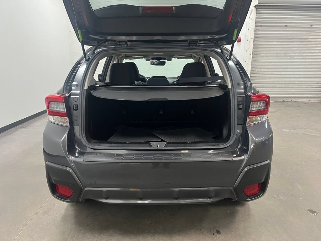 Used 2020 Subaru Crosstrek 2.0i Premium w/ Moonroof Package 2 AWD/4WD image 25