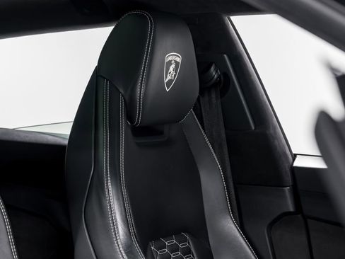 Used 2021 Lamborghini Urus image 41