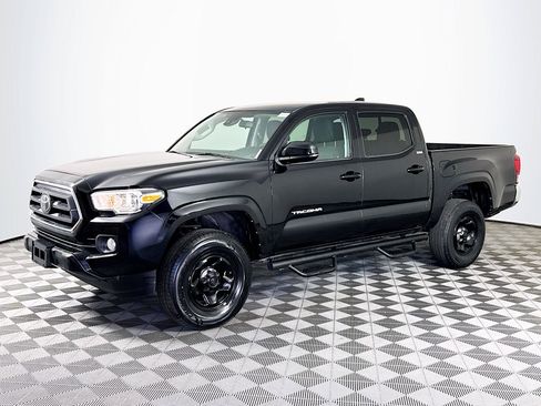 Used 2021 Toyota Tacoma SR5 RWD image 4