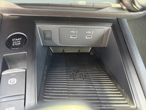 New 2026 Nissan Kicks SV w/ SV Premium Package FWD image 33