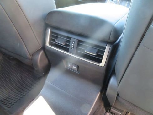 Used 2024 Lexus GX 550 Overtrail image 15