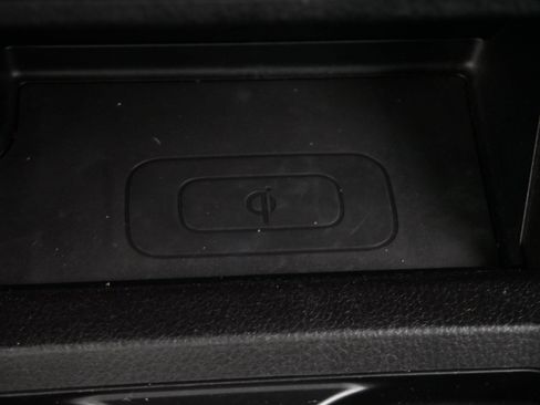 Used 2016 Toyota Tacoma TRD Off-Road w/ Premium & Technology Package AWD/4WD image 28