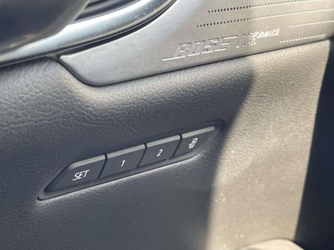 Used 2021 Cadillac XT5 Premium Luxury image 23