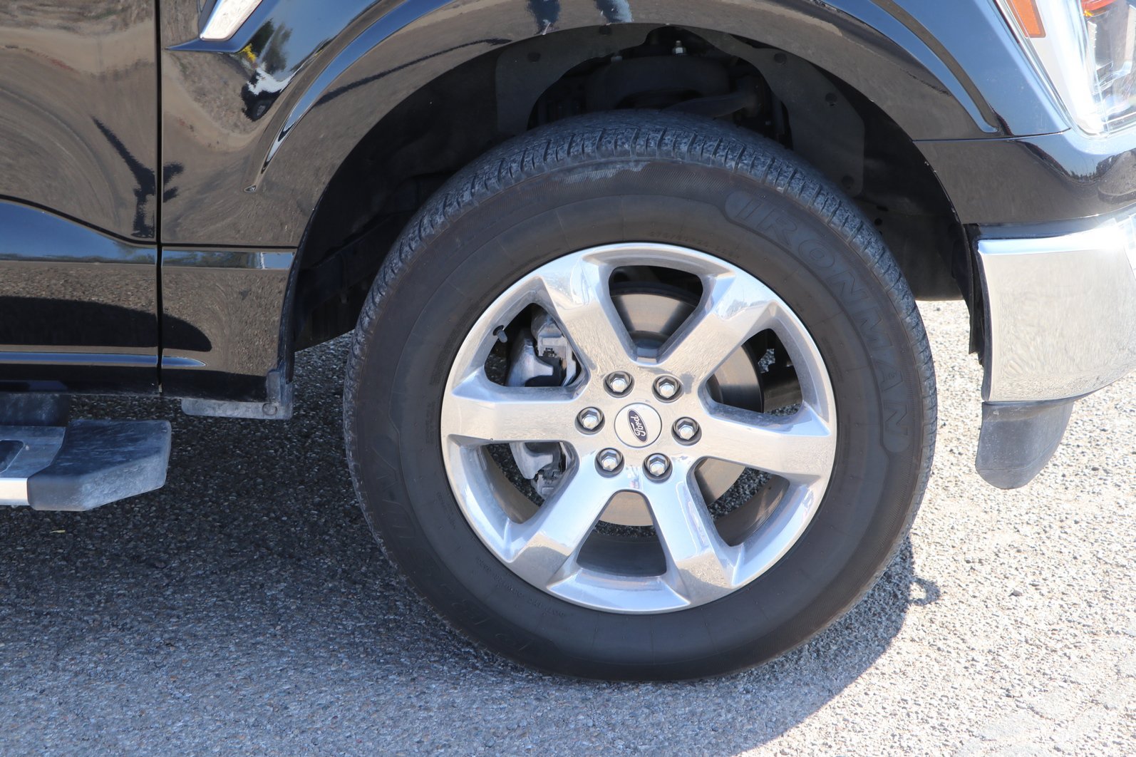 Used 2023 Ford F150 Lariat w/ Equipment Group 502A High AWD/4WD image 9