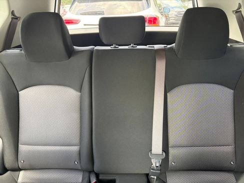 Used 2025 Kia Soul LX w/ LX Technology Package FWD image 36
