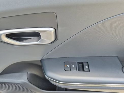 Used 2025 Kia K4 LXS FWD image 33
