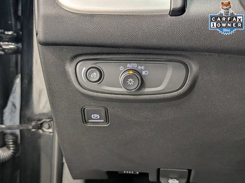 Used 2022 GMC Terrain SLE w/ Driver Convenience Package AWD/4WD image 24