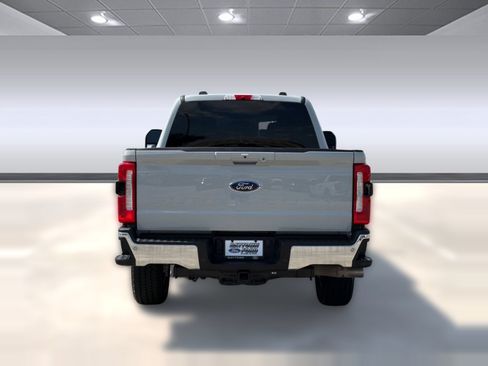 Used 2026 Ford F250 Lariat w/ FX4 Off-Road Package AWD/4WD image 9