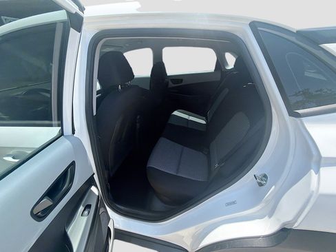 Used 2021 Hyundai Kona SE w/ Cargo Package FWD image 21