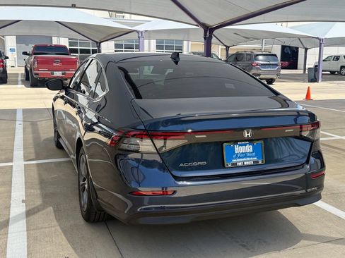 Used 2023 Honda Accord EX image 3