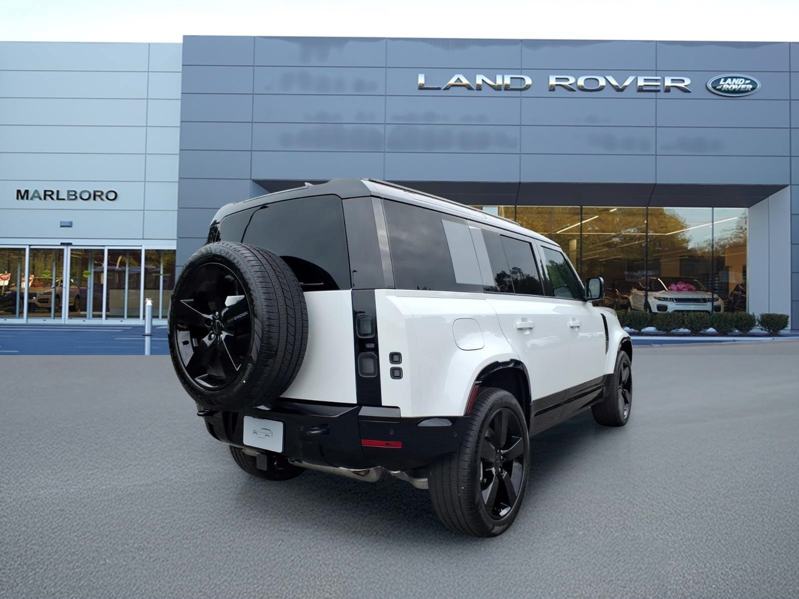 New 2026 Land Rover Defender 110 X-Dynamic SE AWD/4WD image 2