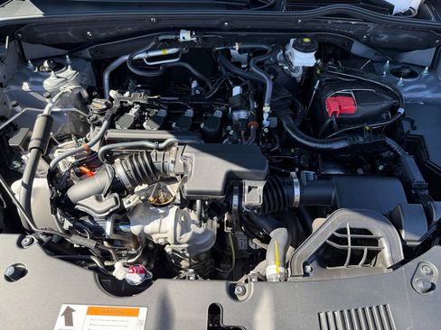 Certified 2025 Acura ADX Base image 12