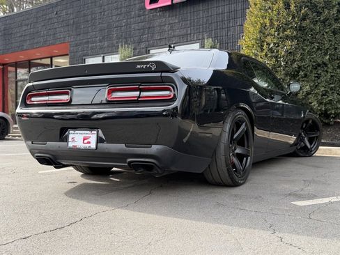 Used 2020 Dodge Challenger SRT Hellcat image 13