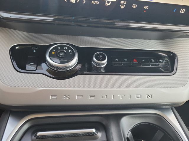 Certified 2025 Ford Expedition Max Active RWD image 23