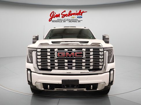 Used 2025 GMC Sierra 2500 Denali w/ Denali Reserve Package AWD/4WD image 3