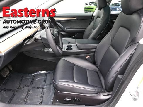 Used 2023 Tesla Model 3 Standard Range image 14