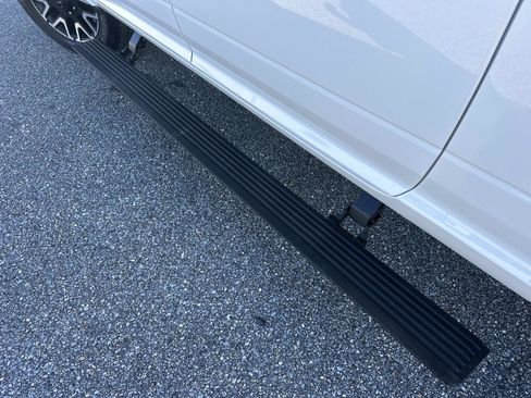 Used 2025 RAM 3500 Longhorn image 12