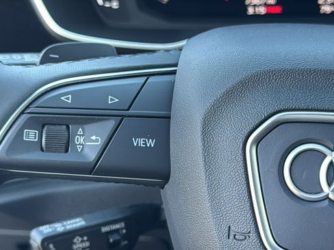 Certified 2025 Audi Q3 2.0T Premium image 23