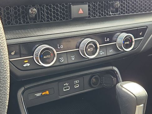 Certified 2025 Honda CR-V EX image 24