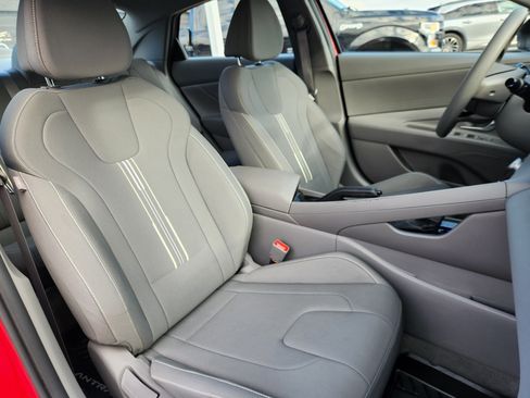 Certified 2023 Hyundai Elantra SEL image 14