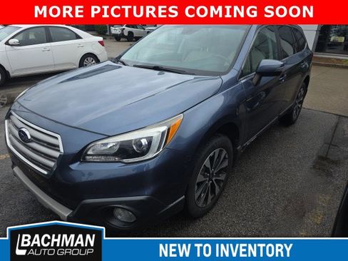 Used 2017 Subaru Outback 2.5i Limited AWD/4WD image 3