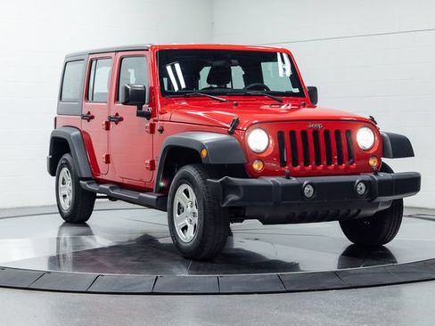 Used 2018 Jeep Wrangler Unlimited Sport w/ Trailer Tow Group AWD/4WD image 4