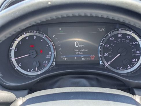 Used 2024 Toyota Highlander XLE AWD/4WD image 33