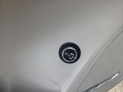 Certified 2023 Buick Envision Avenir image 26