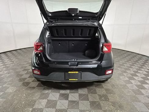 Used 2026 Hyundai Venue SEL FWD image 27