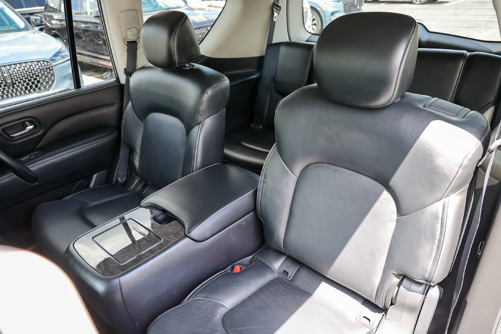 Used 2024 INFINITI QX80 Luxe RWD image 32