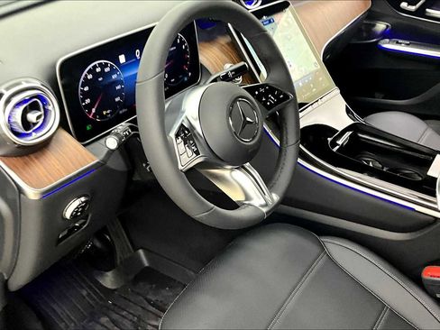 New 2025 Mercedes-Benz GLC 300 image 8