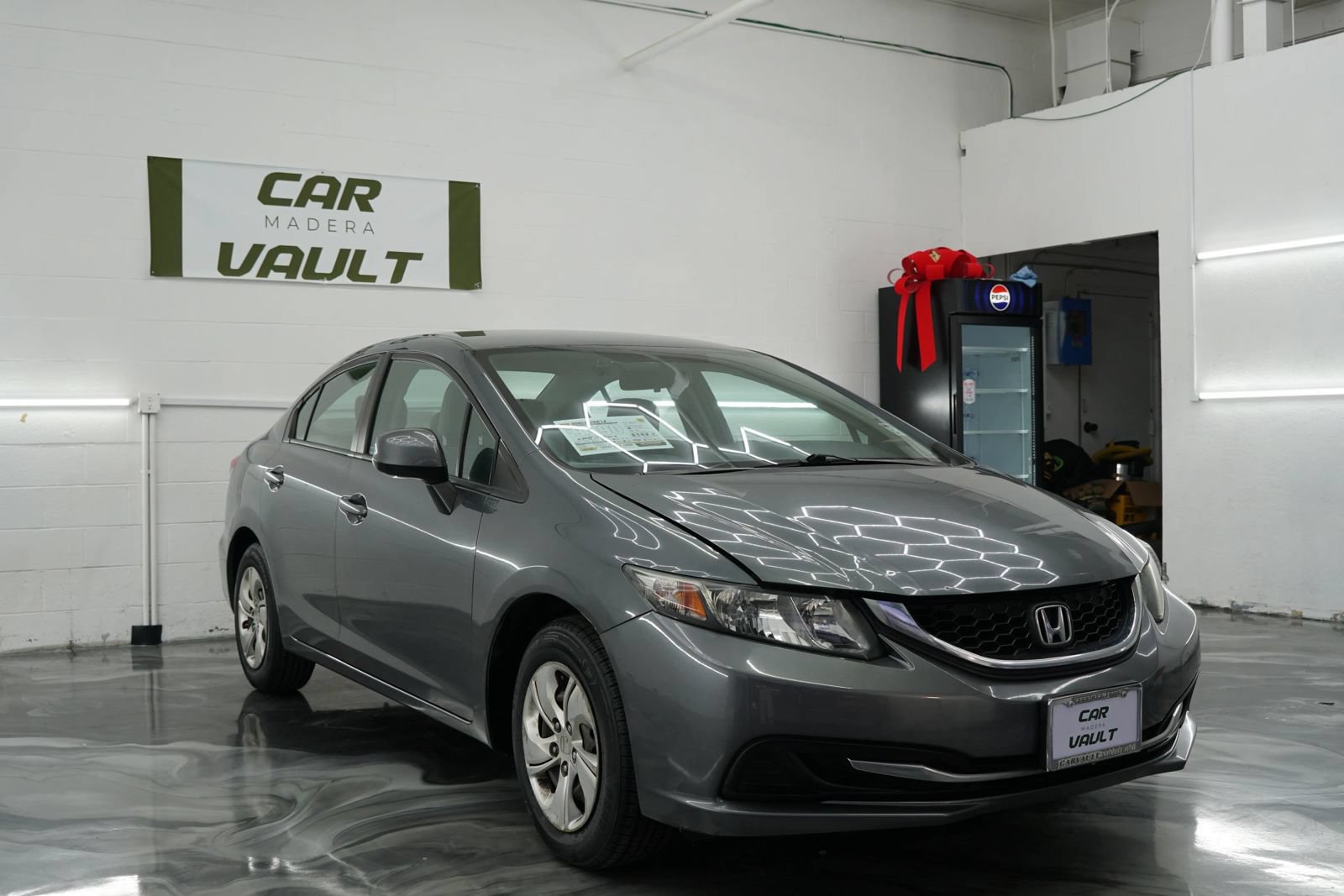Used 2013 Honda Civic LX image 3