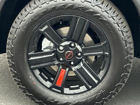 New 2025 Nissan Rogue SV image 32