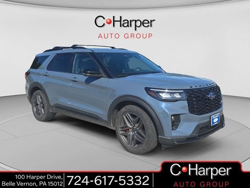 Used 2025 Ford Explorer ST AWD/4WD image 1