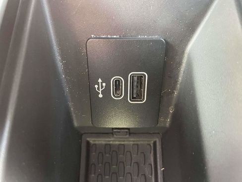 Used 2024 Lincoln Nautilus Reserve w/ Equipment Group 202A image 25