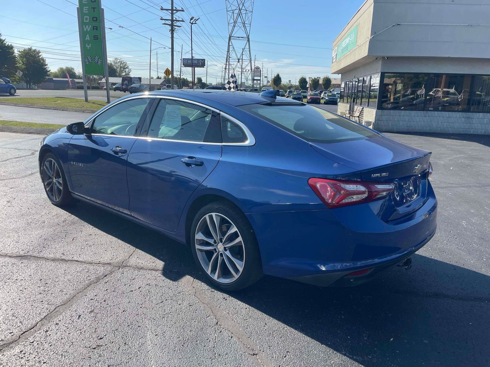 Used 2023 Chevrolet Malibu LT FWD image 5
