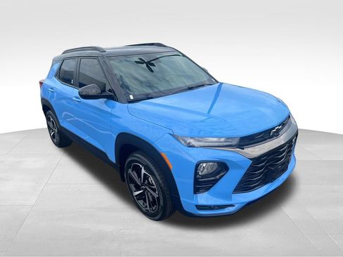 Used 2023 Chevrolet TrailBlazer RS w/ Sun and Liftgate Package AWD/4WD image 7