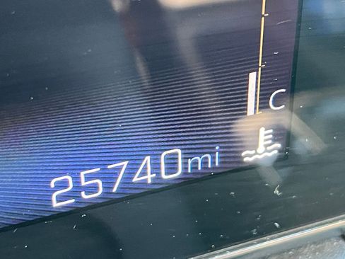 Used 2024 Chevrolet TrailBlazer RS w/ Convenience Package image 42