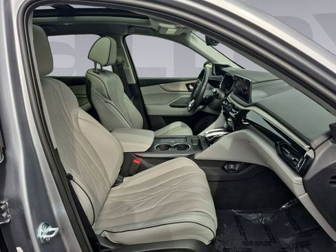 Used 2025 Acura MDX w/ Advance Package image 17