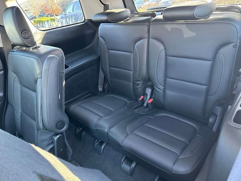 Used 2018 GMC Acadia SLT image 15