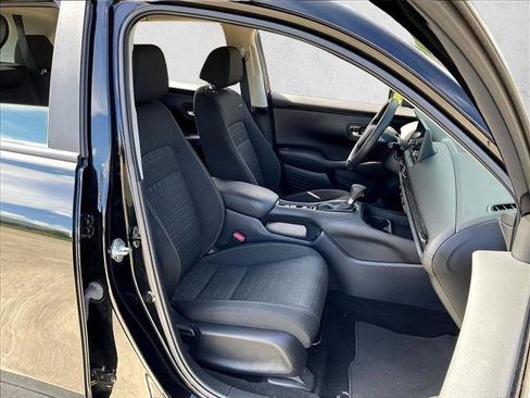 Used 2024 Honda HR-V LX image 9
